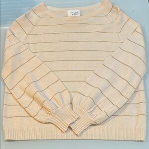 Gorgeous  merino wool cashmere Cream and metallic gold Stone &  Sky sweater